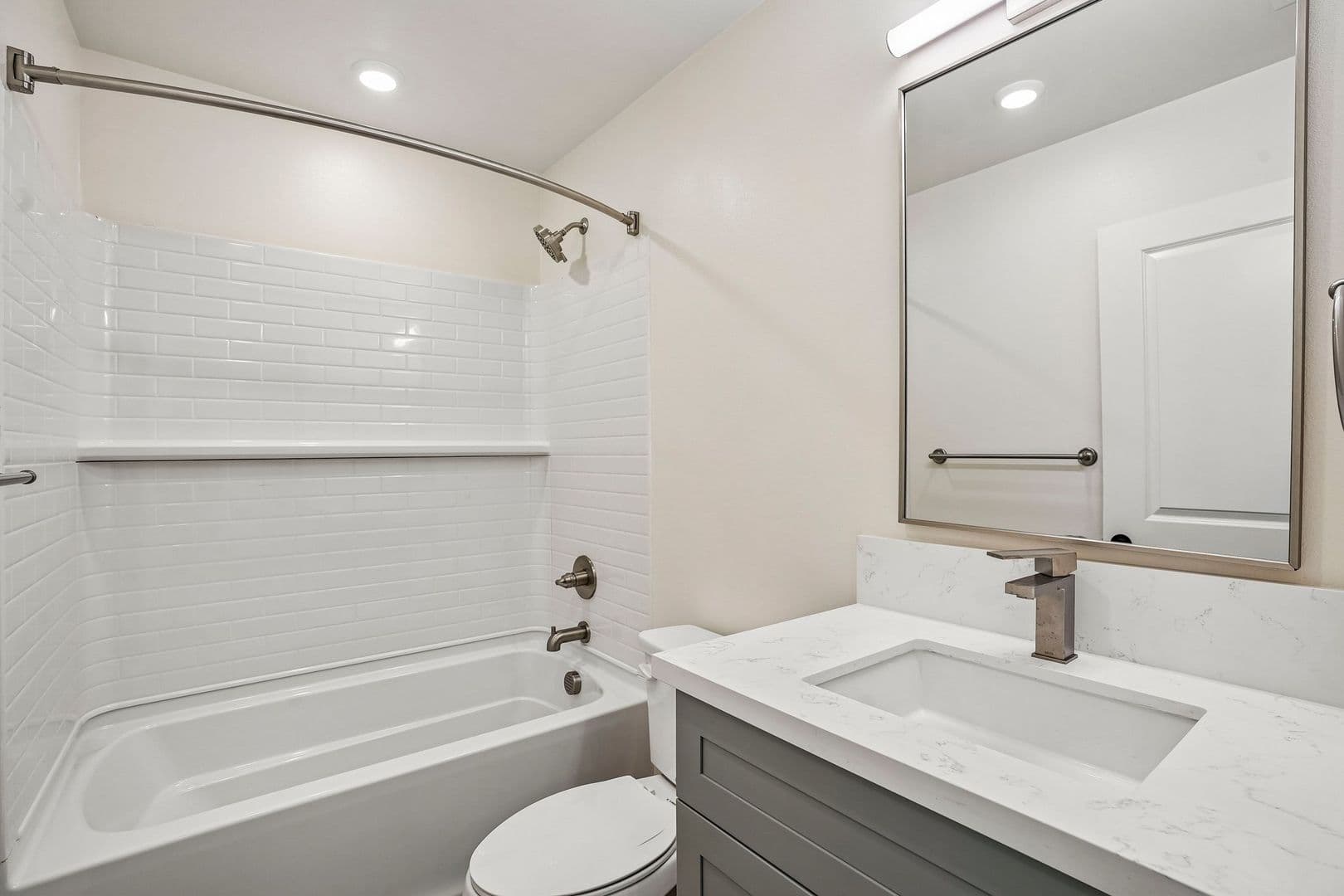 Covina Apartment: 1201-1205 W Badillo St.