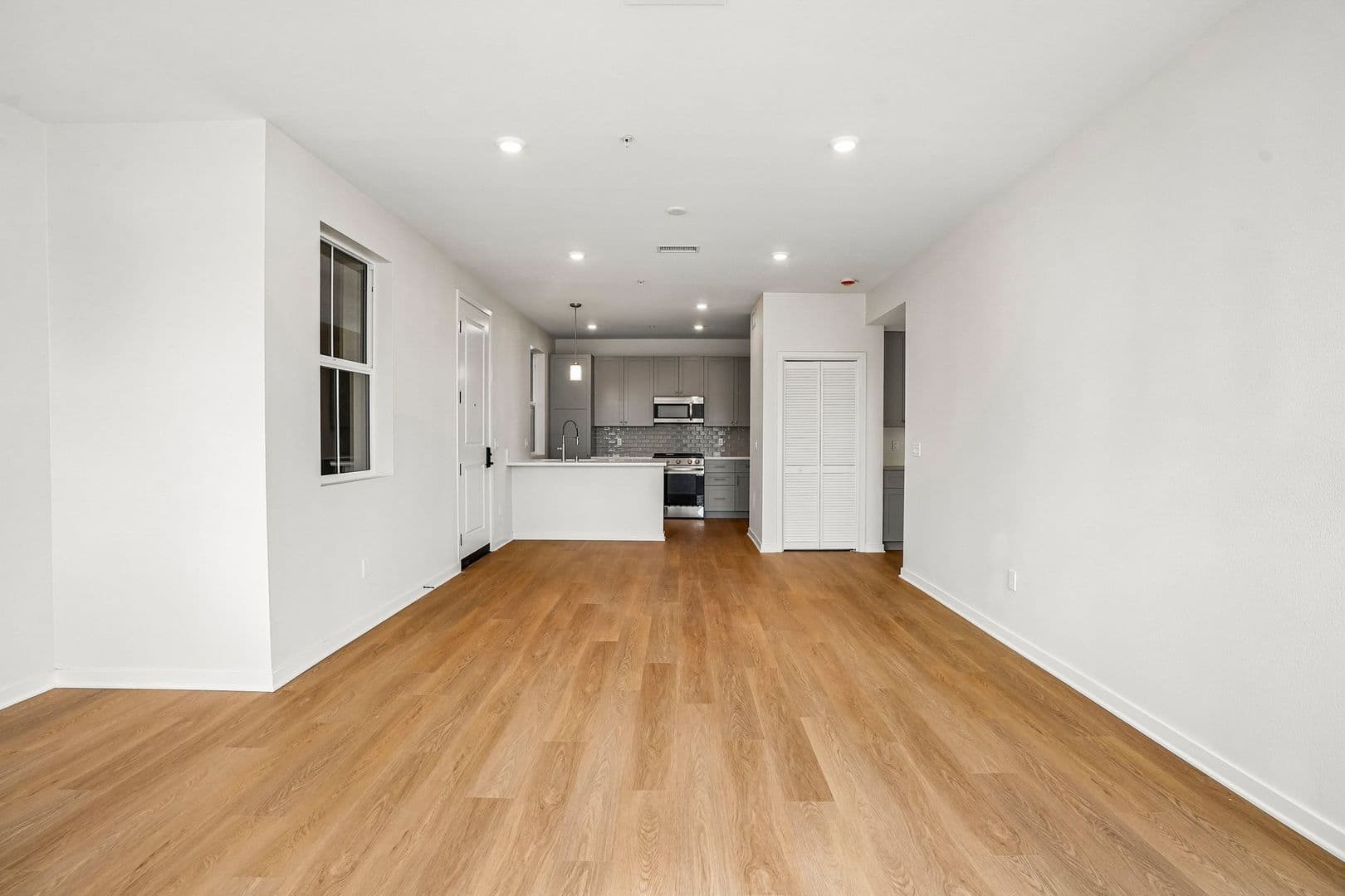 Covina Apartment: 1201-1205 W Badillo St.