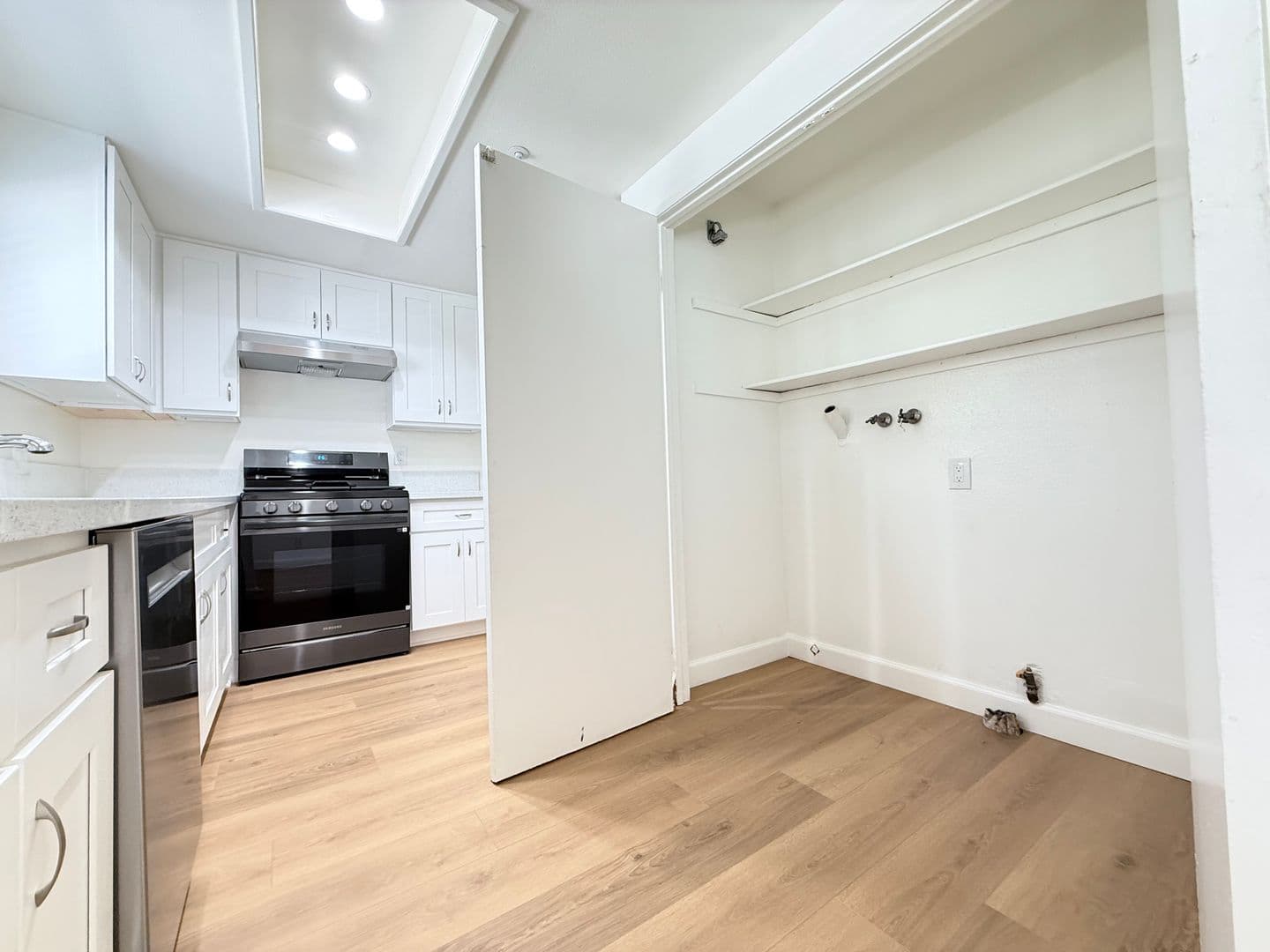 Covina Apartment: 1163 W Badillo St.