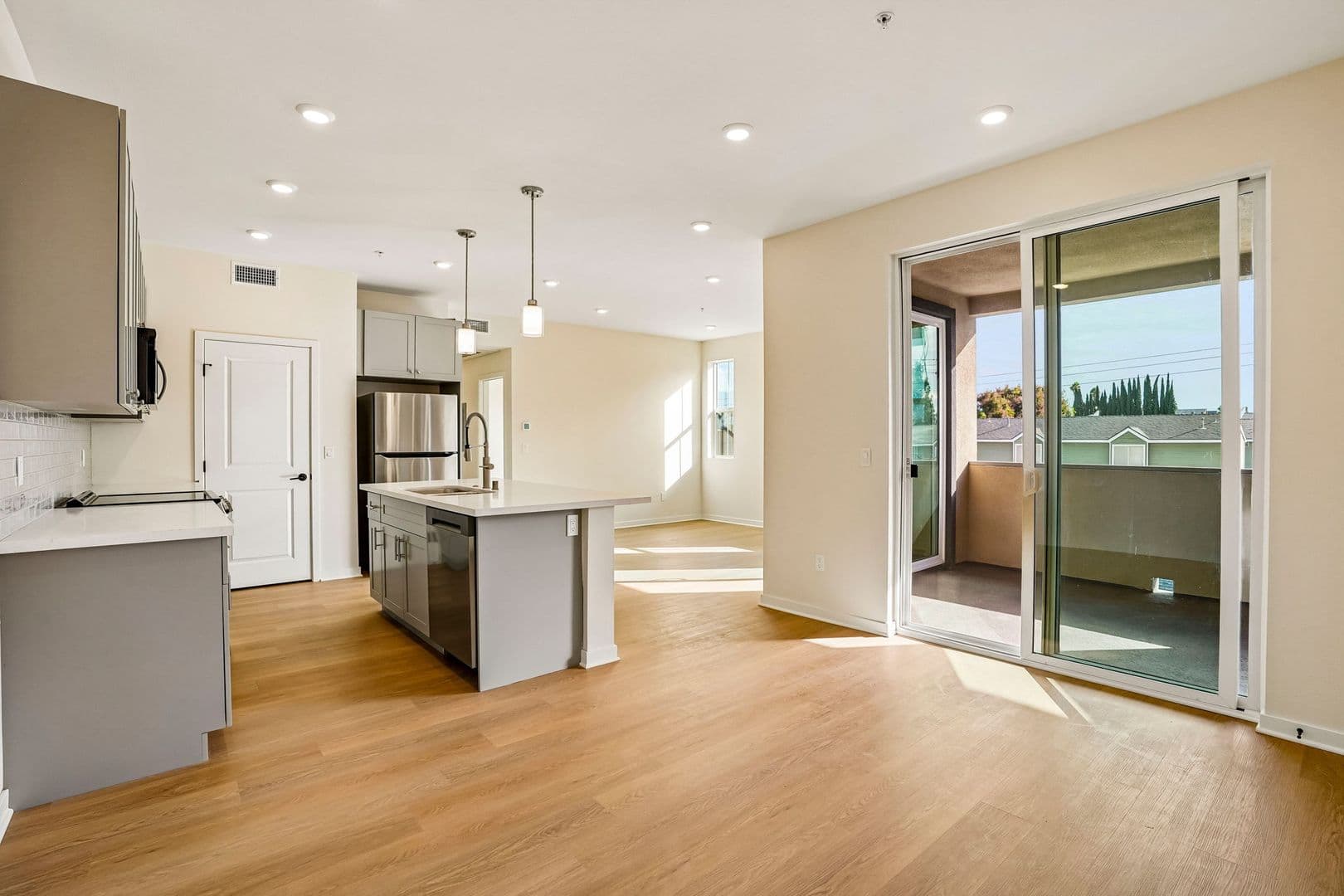 Covina Apartment: 1201-1205 W Badillo St.