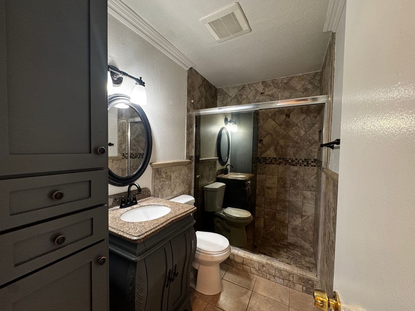 Glendora House: 211 W. Payson Street