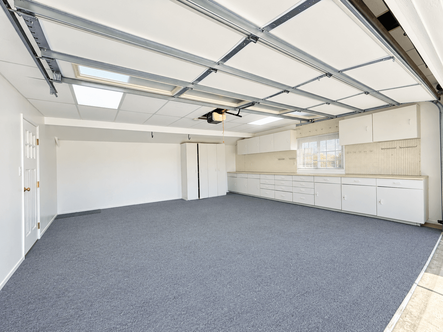 Glendora House: 719 E. Bennett Avenue