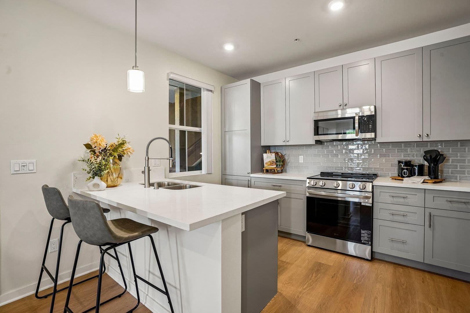 Covina Apartment: 1201-1205 W Badillo St.