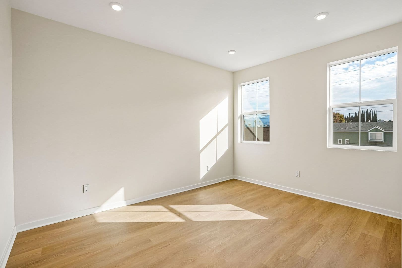 Covina Apartment: 1201-1205 W Badillo St.