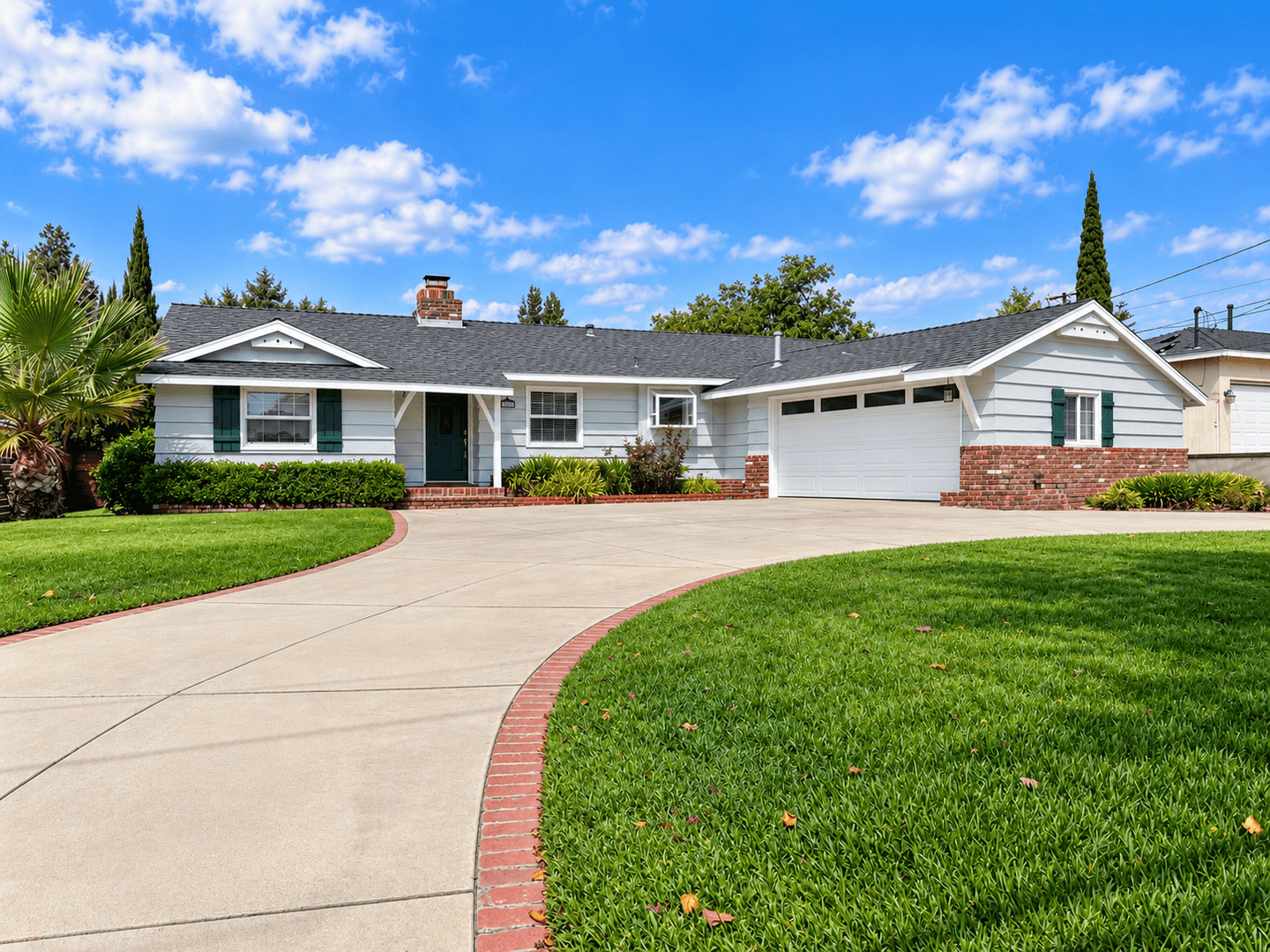 Glendora House: 719 E. Bennett Avenue
