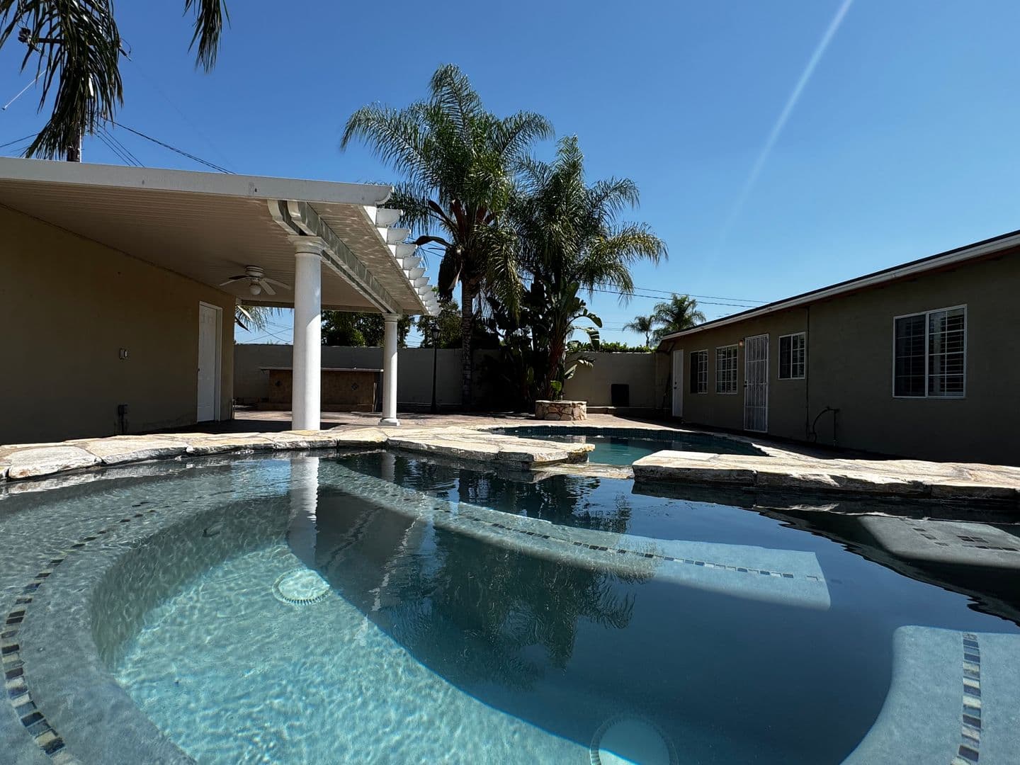 Glendora House: 211 W. Payson Street