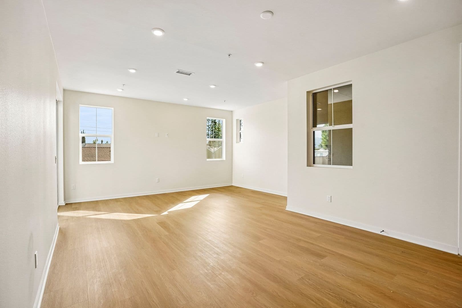 Covina Apartment: 1201-1205 W Badillo St.