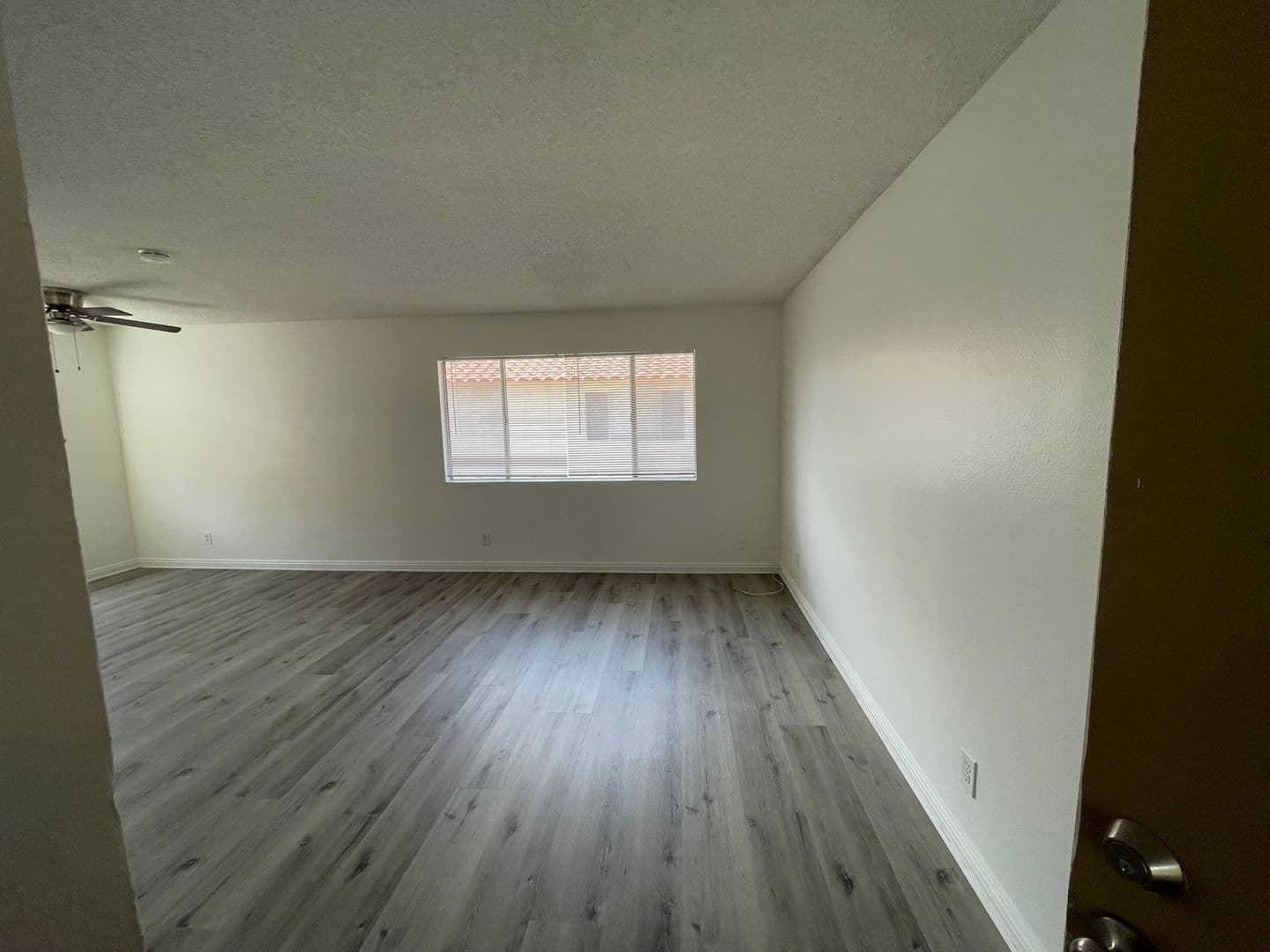 Azusa Apartment: 810 S. Citrus Ave
