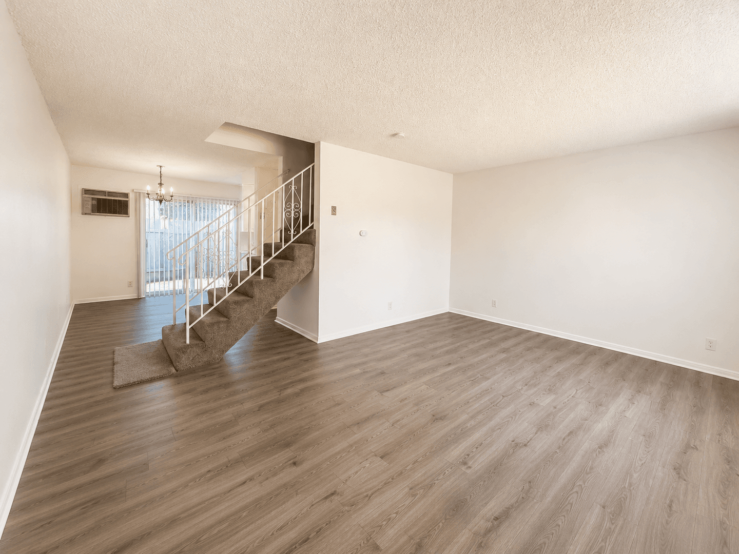 Covina Apartment: 474 E Cypress St.