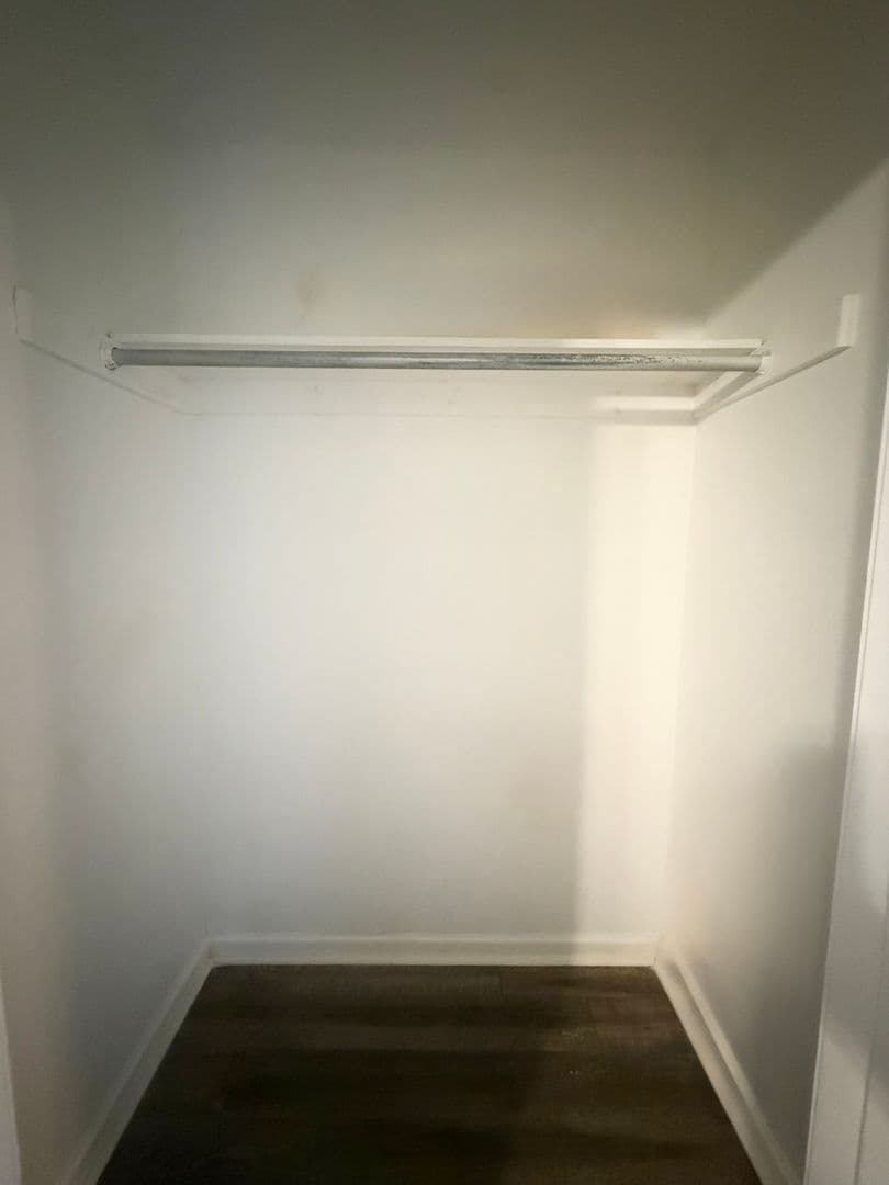 Gladewater Apartment: 700 W. Upshur Avenue