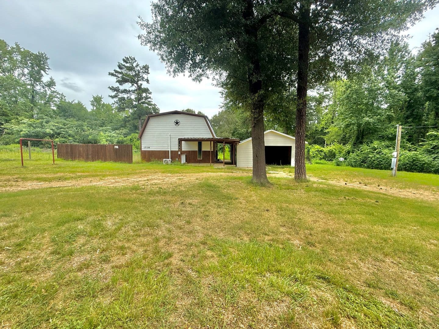 Tyler House: 15328 CR 1148