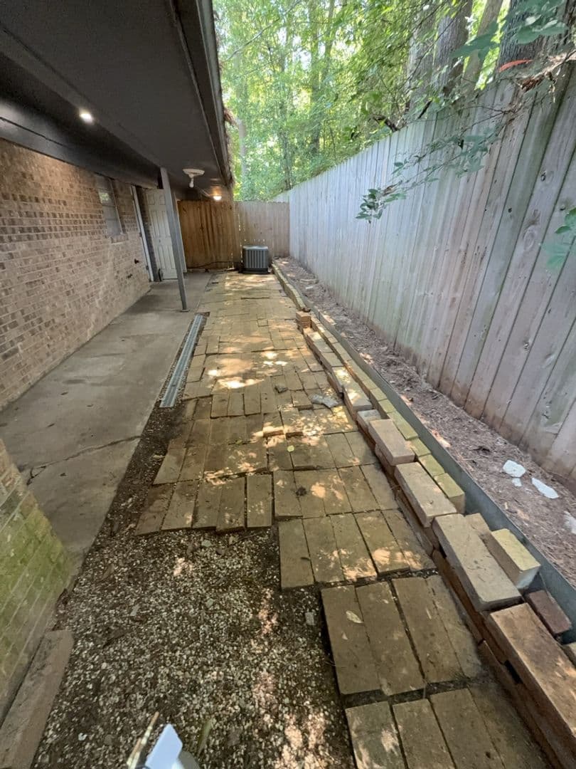 Longview Townhome: 1102 Lilac Drive