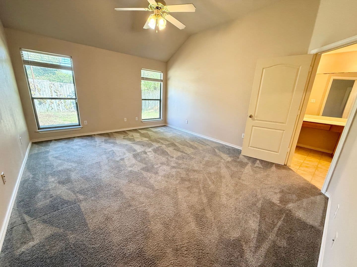 Tyler House: 5605 Reagan