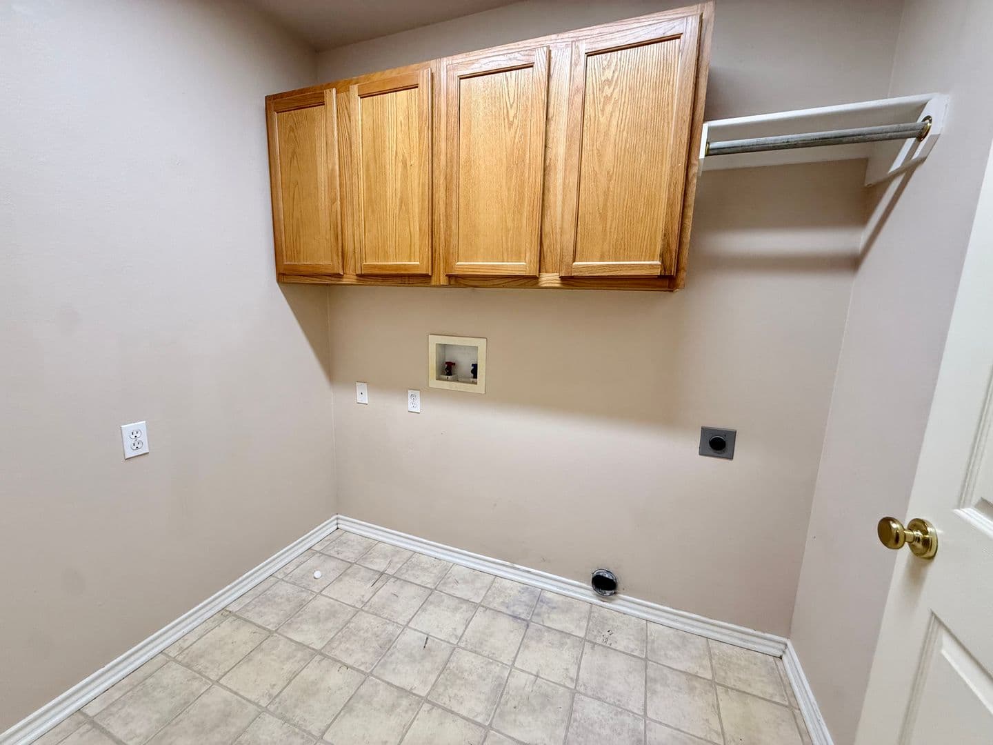 Tyler House: 5605 Reagan