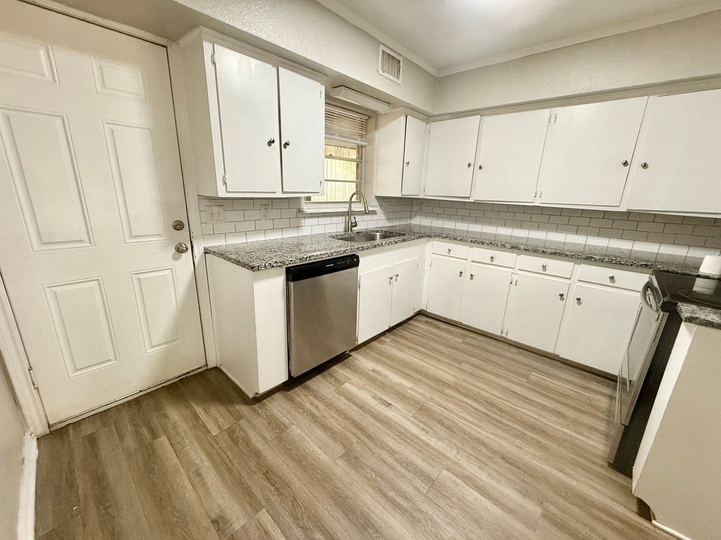 Longview Townhome: 1102 Lilac Drive