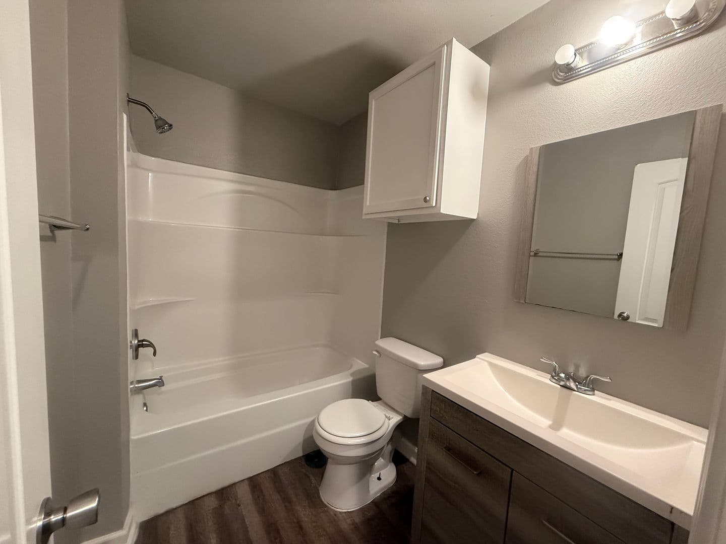 Gladewater Apartment: 700 W. Upshur Avenue