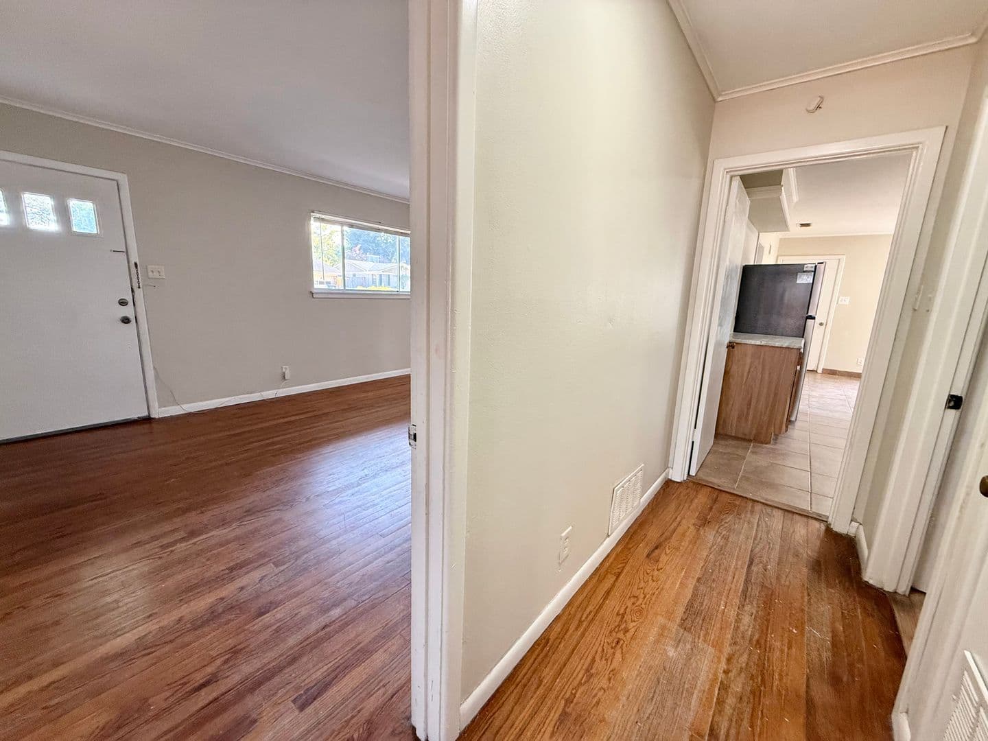 Tyler House: 2408 Hunter St