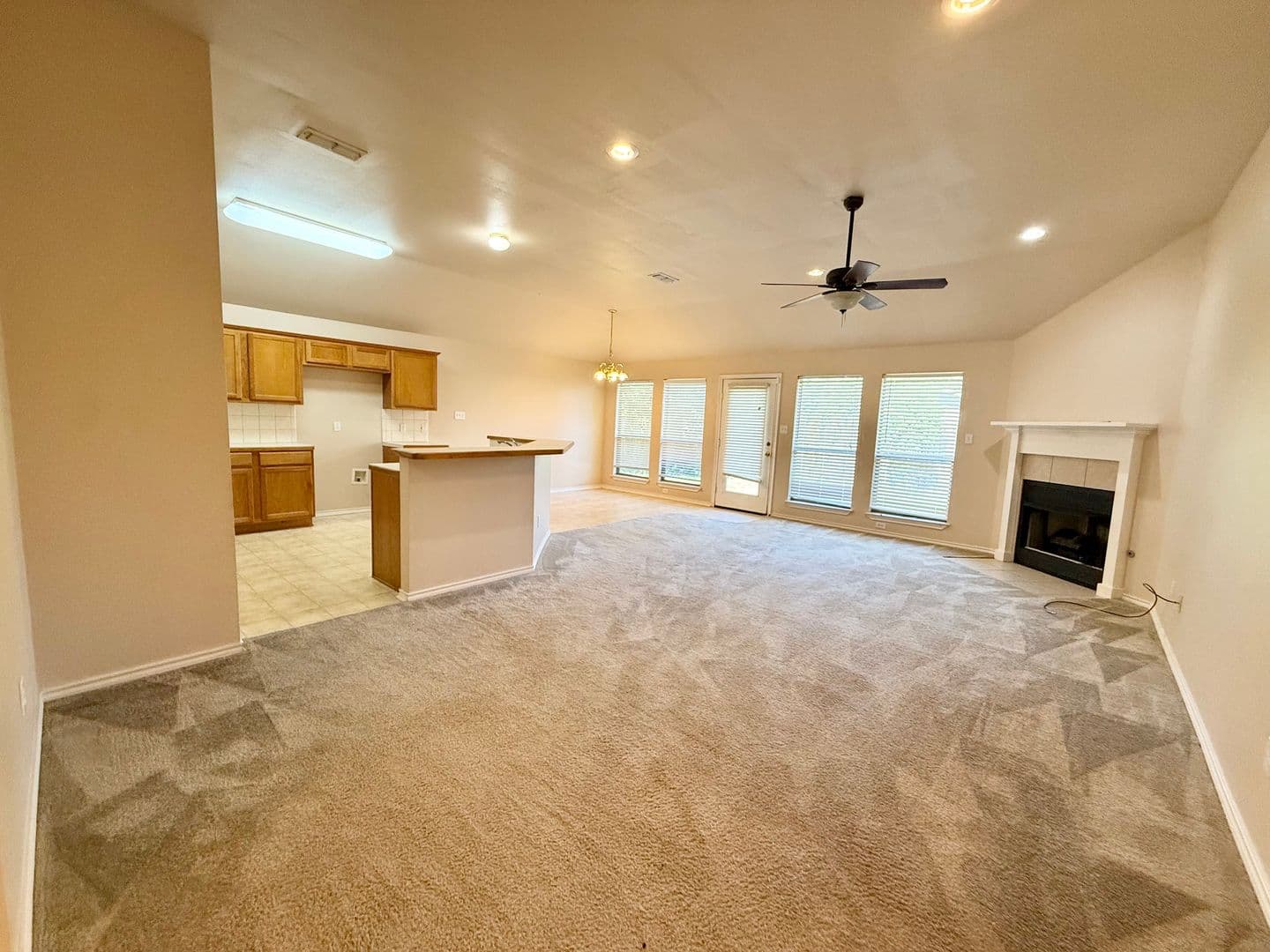 Tyler House: 5605 Reagan