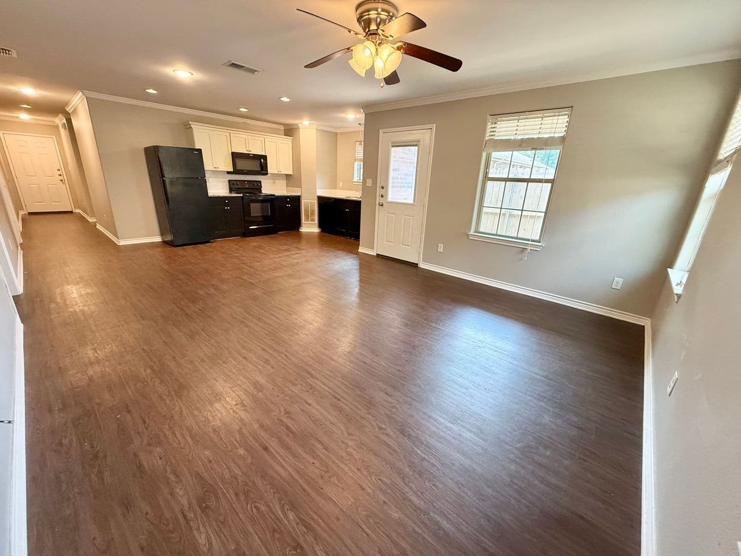 Tyler House: 3988 Duchess Dr