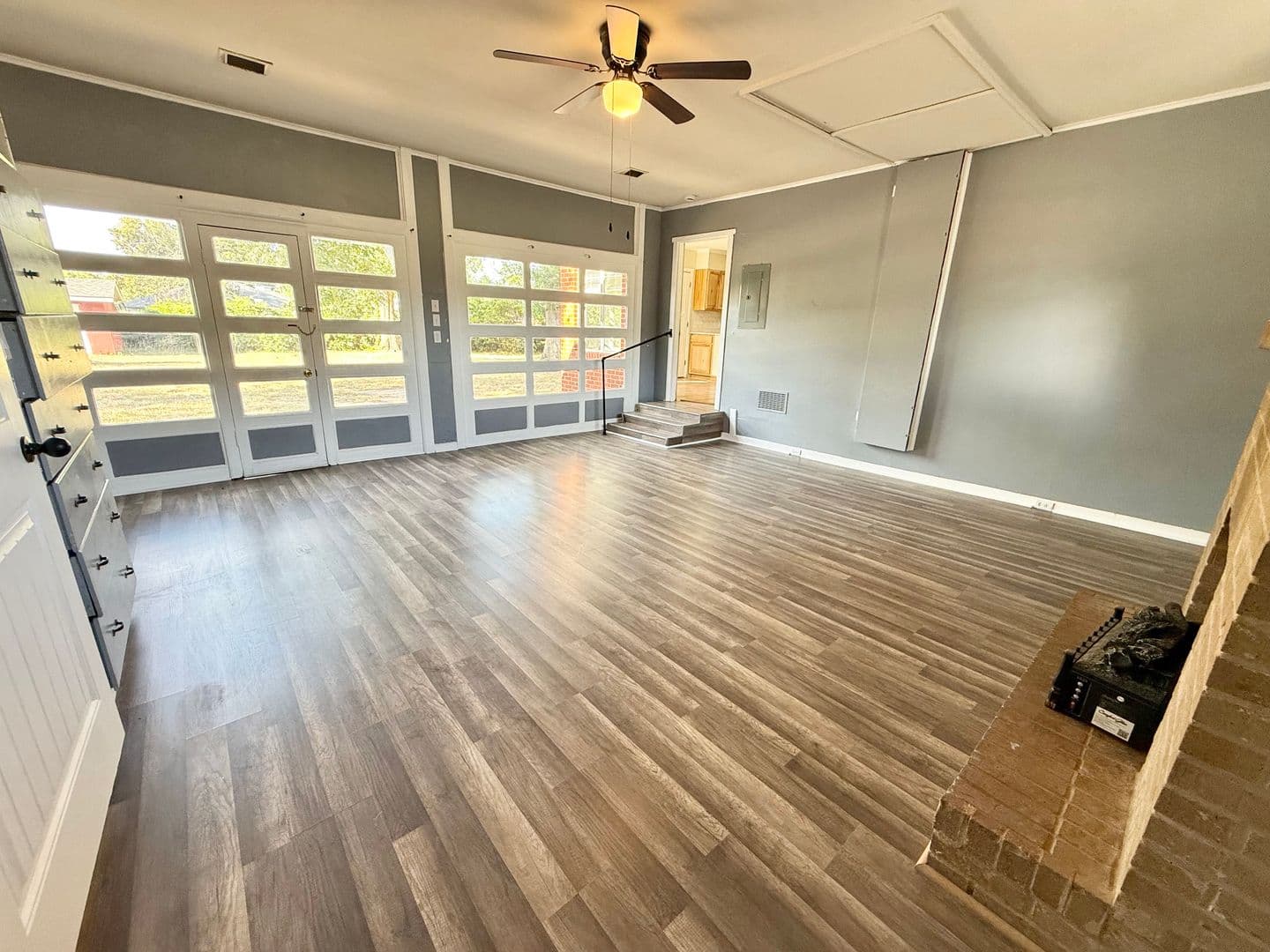 Tyler House: 2408 Hunter St
