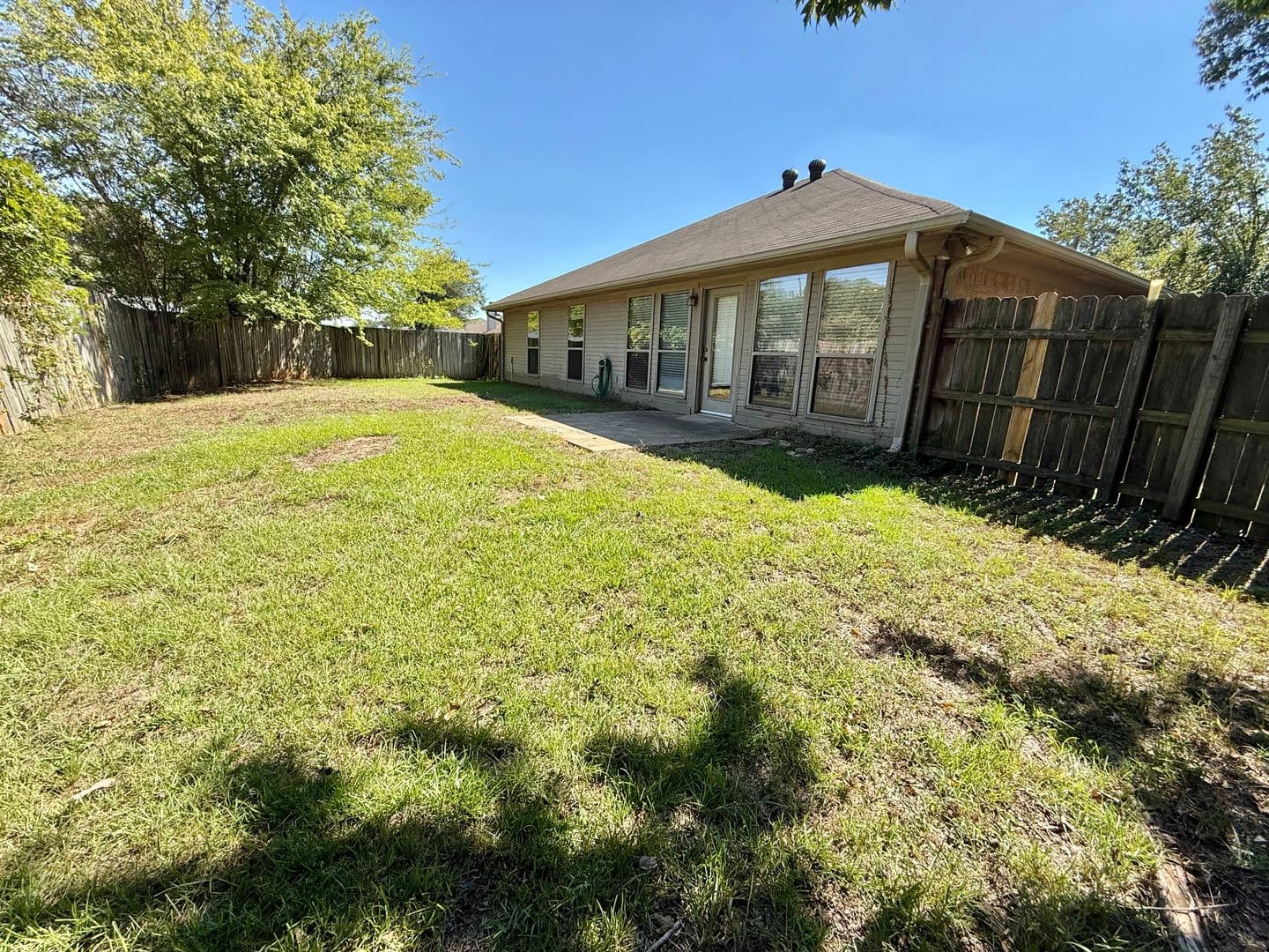 Tyler House: 5605 Reagan