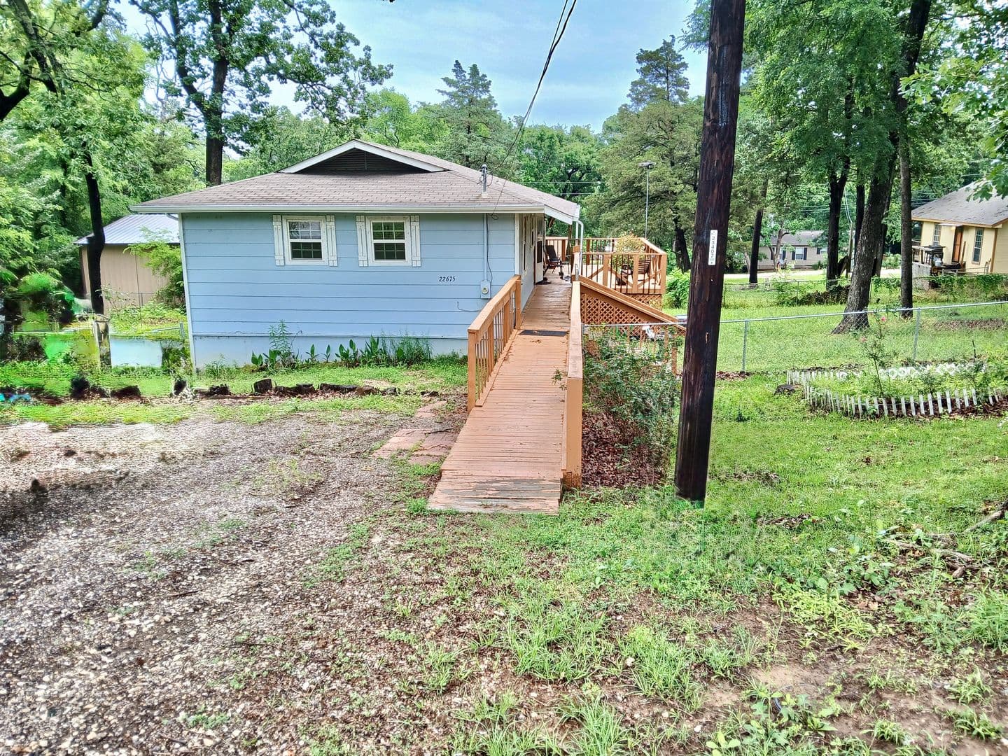 Flint House: 22675 Lakeway Harbor