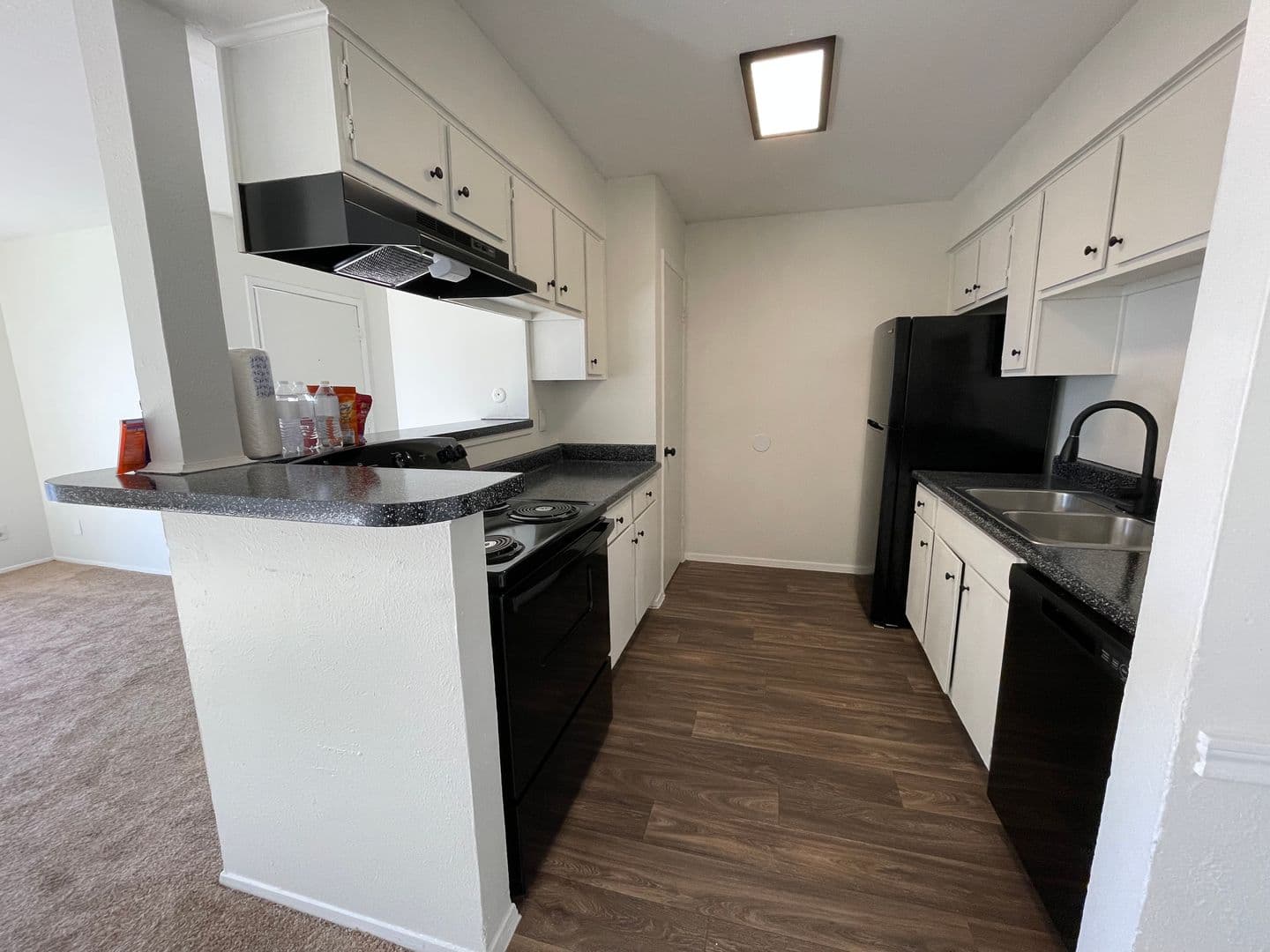 Tyler Apartment: 202 Thigpen Dr.