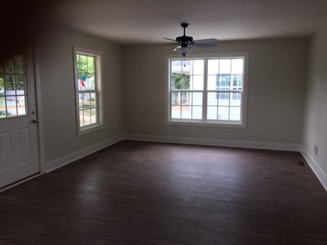 Bowling Green Apartment: 1066 High Street