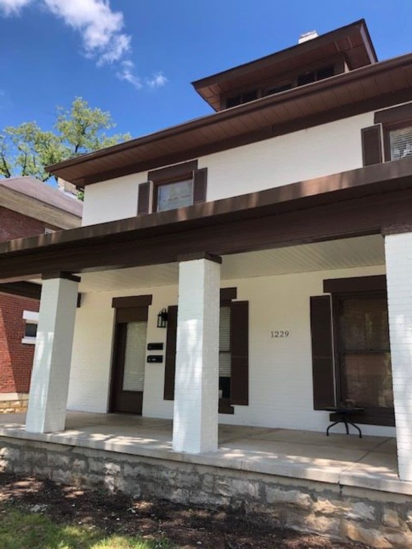 Bowling Green Apartment: 1229 Chestnut Street