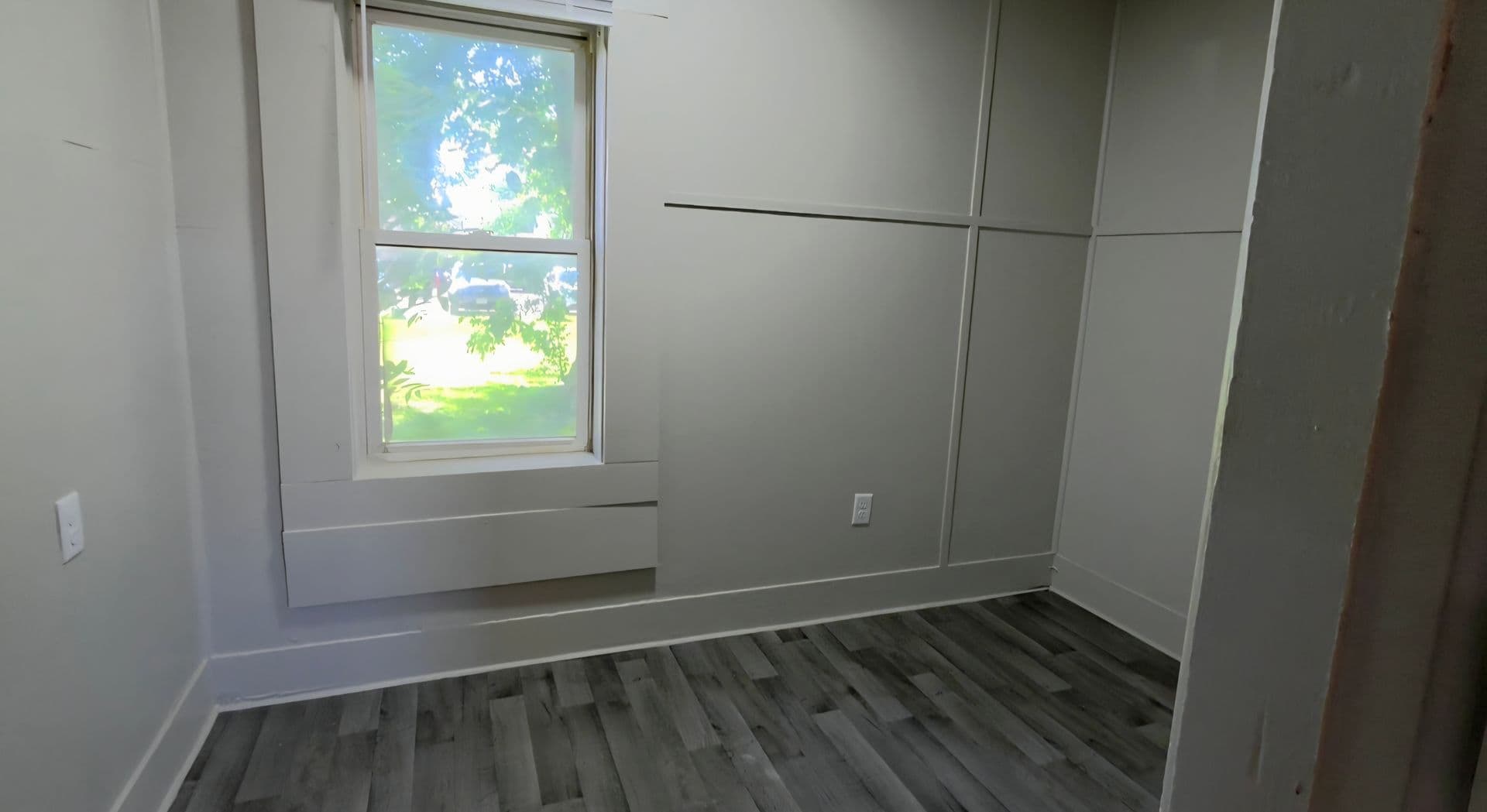 New London Apartment: 215 Wisconsin St