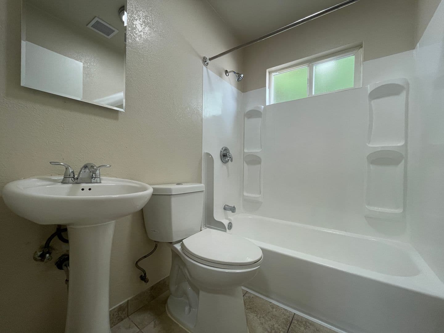 Oakland Apartment: 1256 99th Ave
