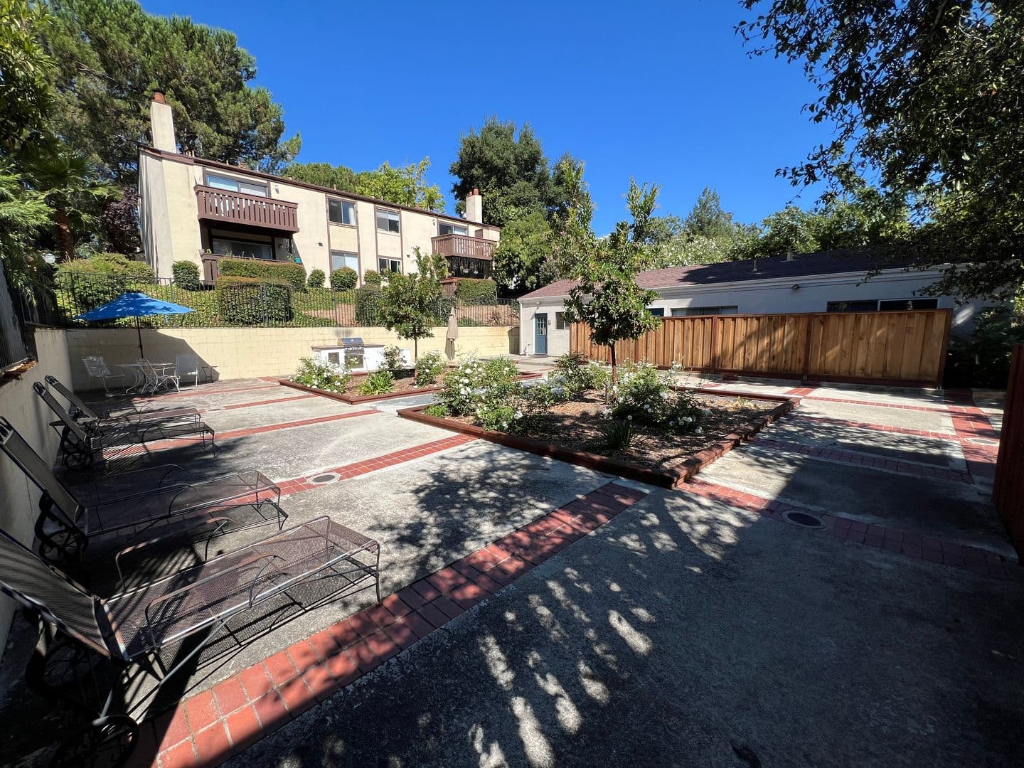 Castro Valley Apartment: 22120 Center St