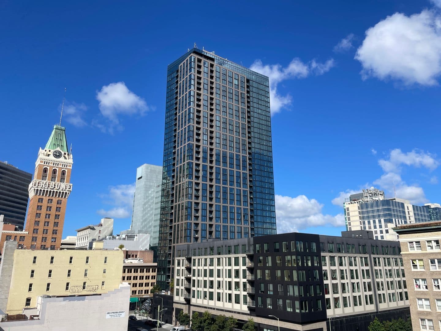 Oakland Apartment: 316 12th St