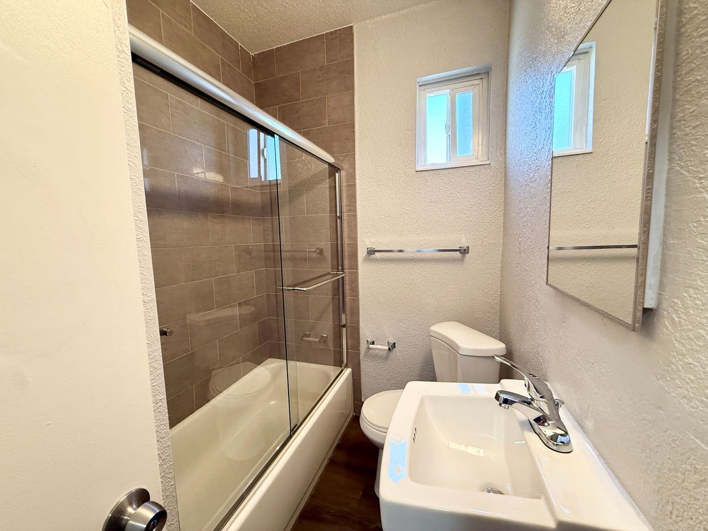 Oakland Apartment: 629 East 19th Street