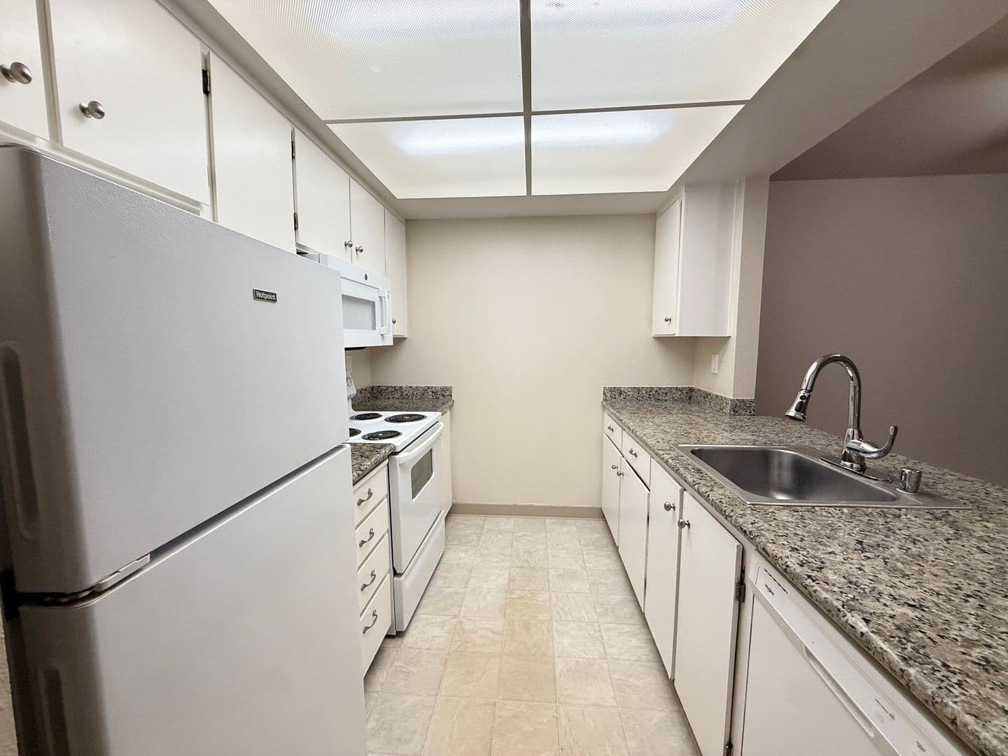 Castro Valley Apartment: 22120 Center St