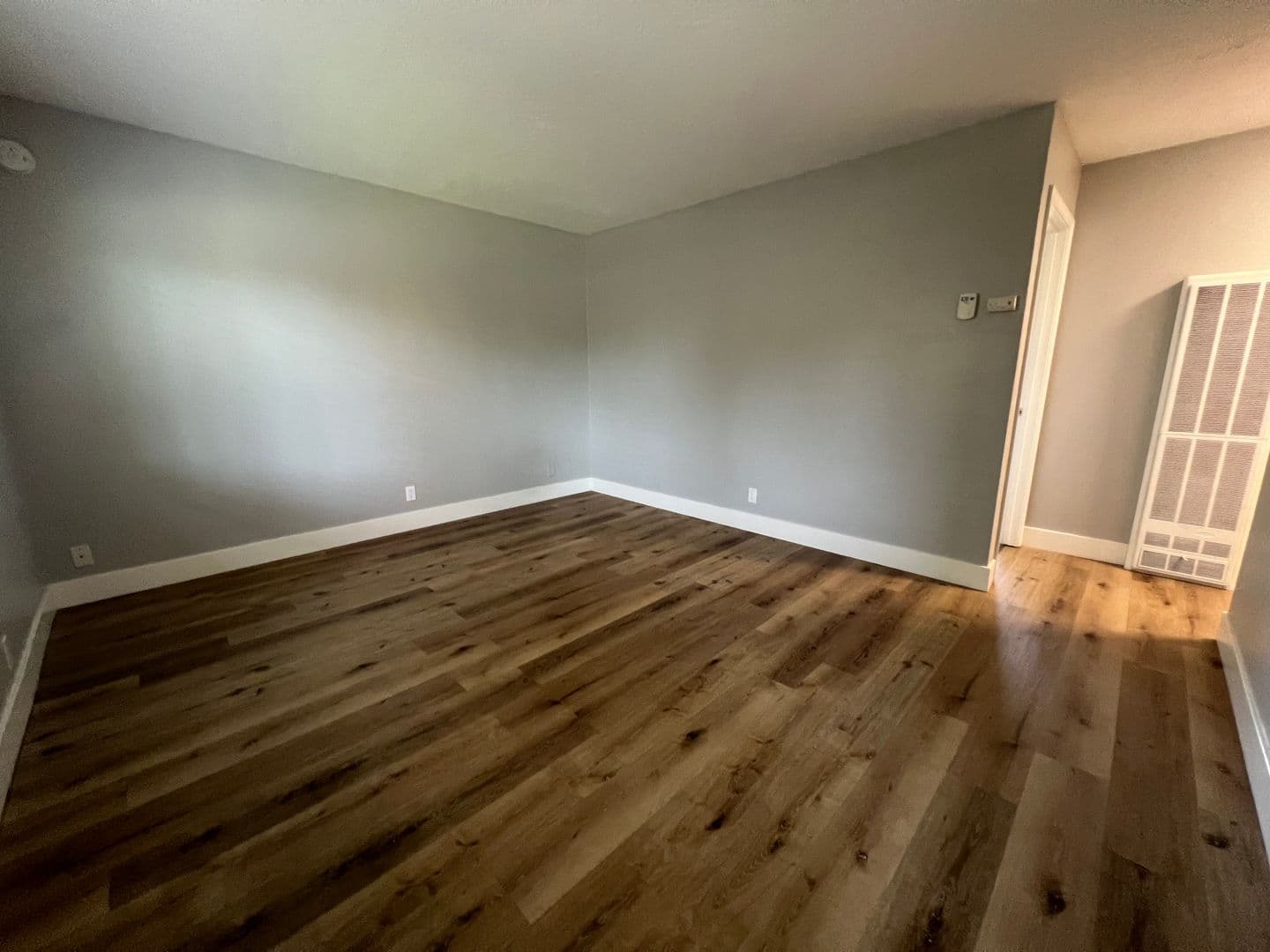 Sunnyvale Apartment: 524 E Maude Ave