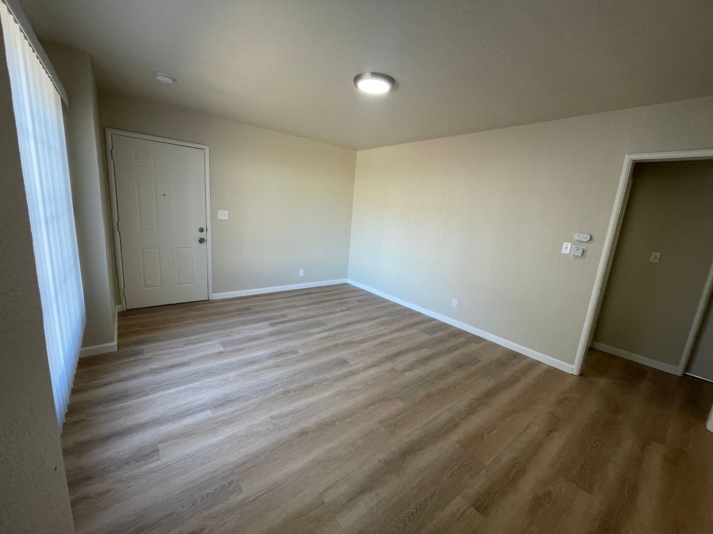 Oakland Apartment: 1256 99th Ave