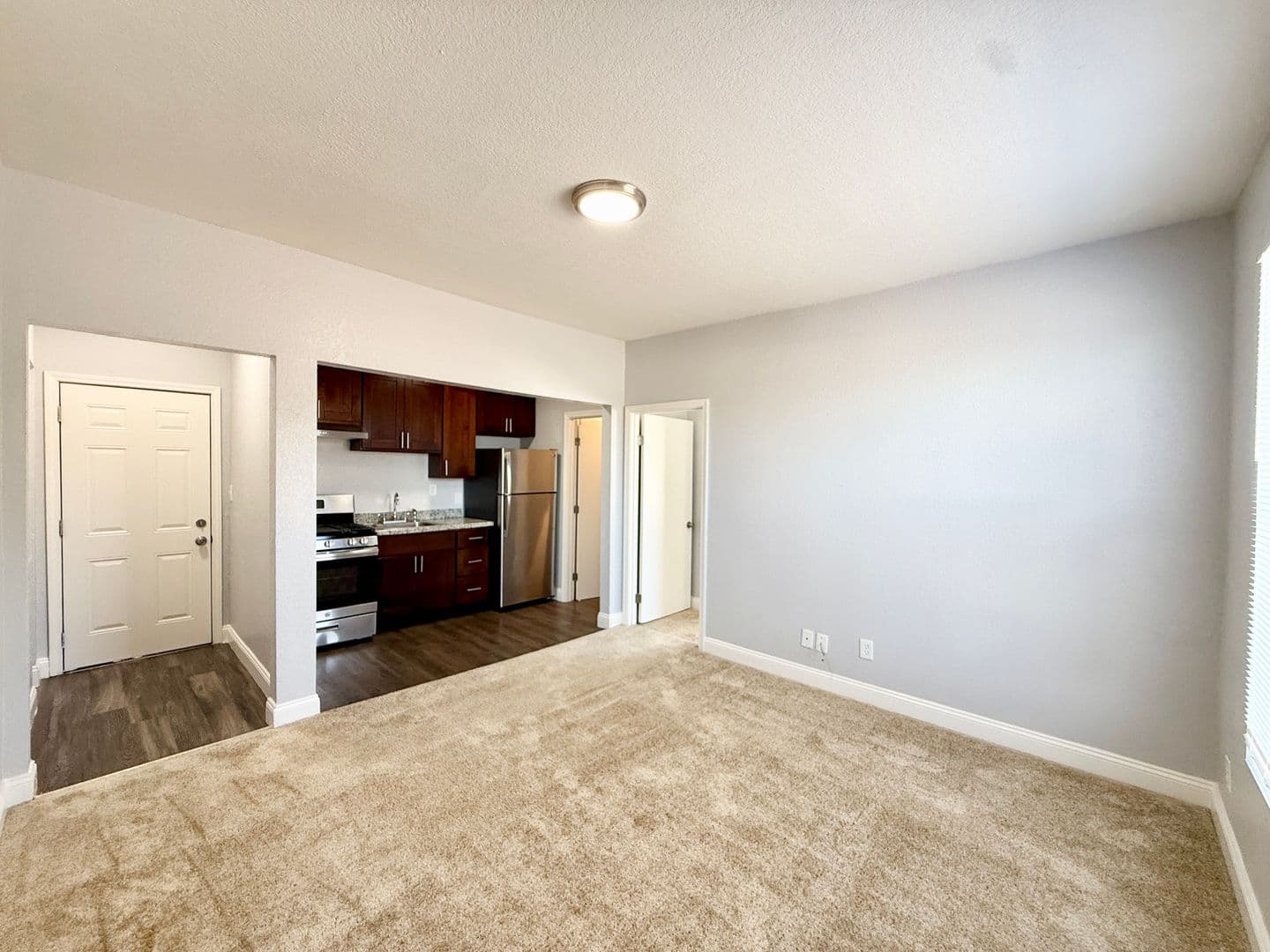 Oakland Apartment: 629 East 19th Street