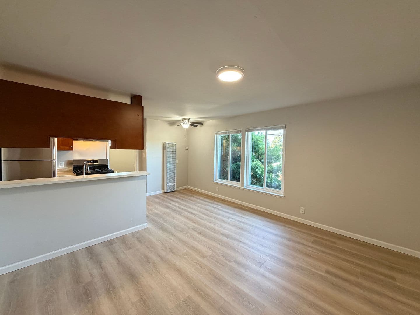 Oakland Apartment: 2518 35th Avenue