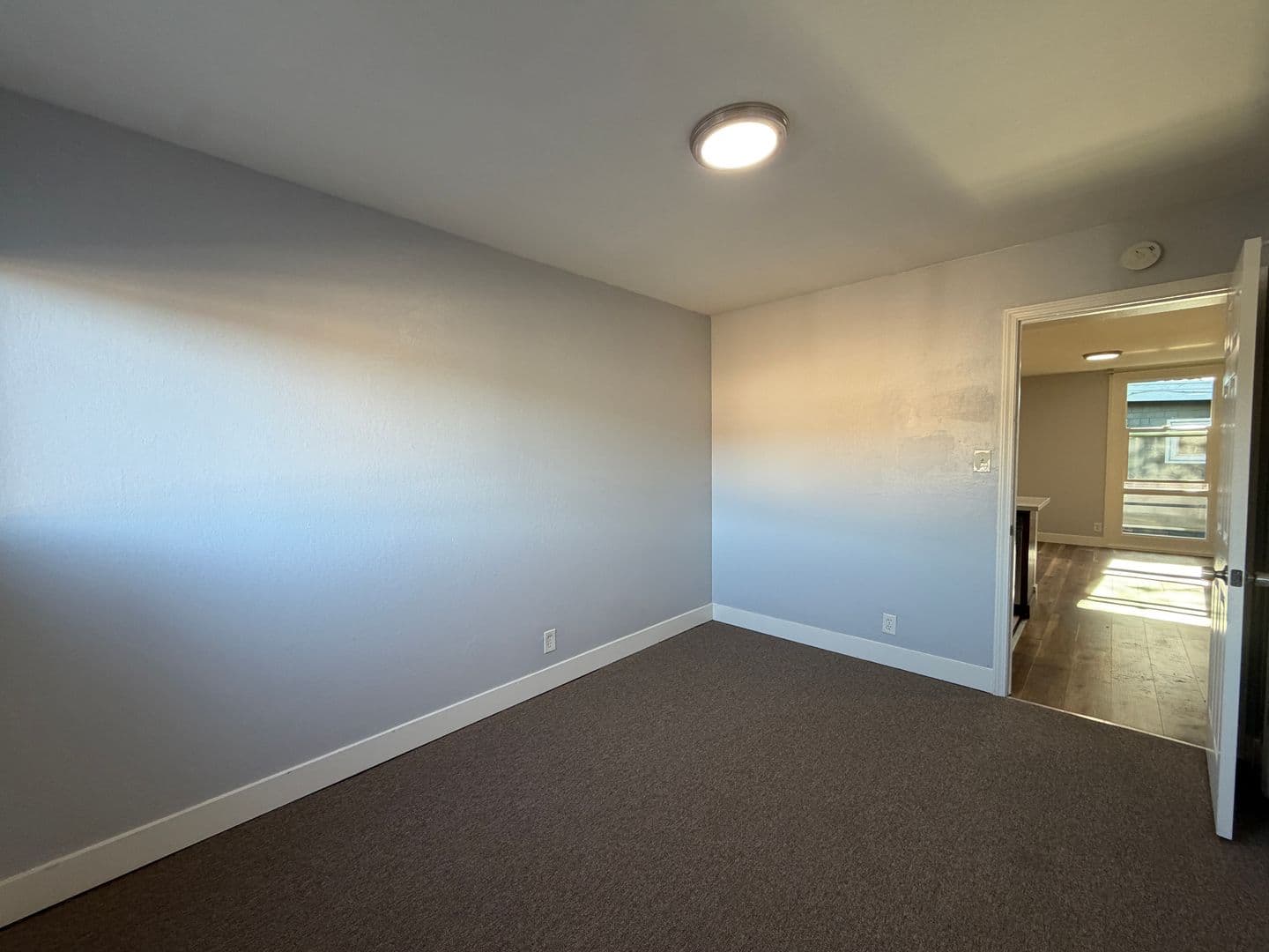 Oakland Apartment: 2530 35th Avenue