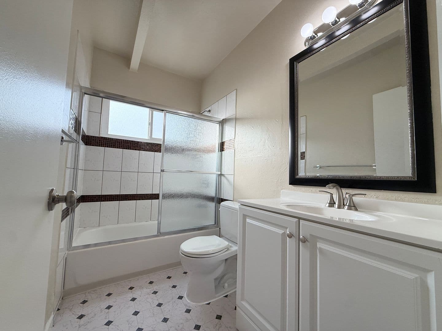 Hayward Apartment: 22189-22211 S Garden Ave