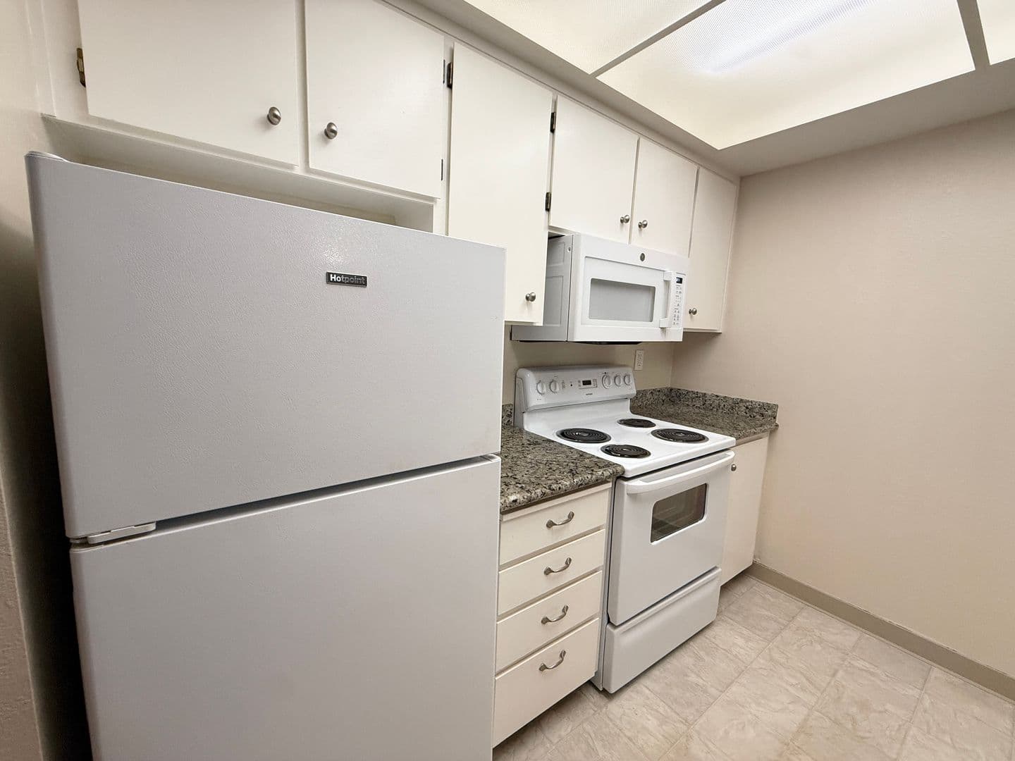 Castro Valley Apartment: 22120 Center St