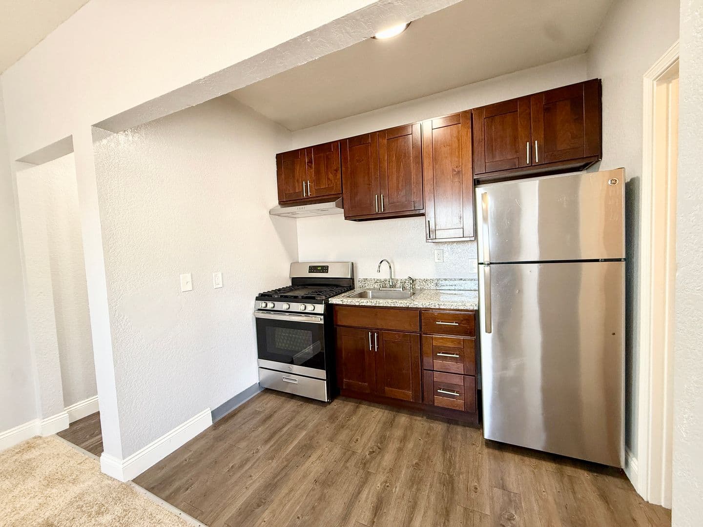 Oakland Apartment: 629 East 19th Street
