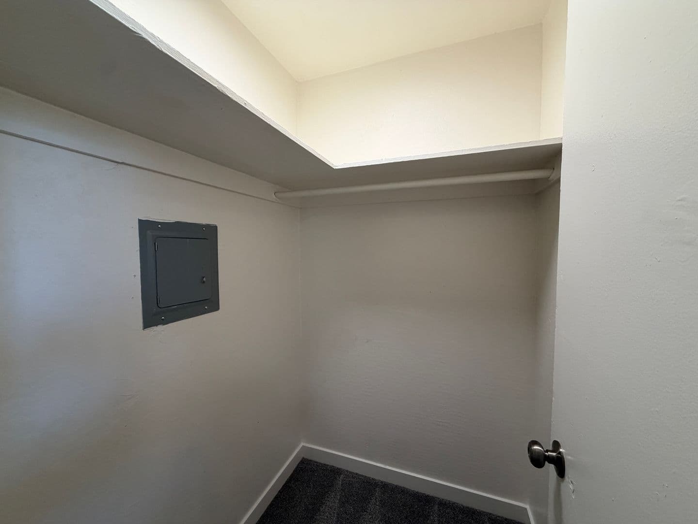 Oakland Apartment: 2518 35th Avenue