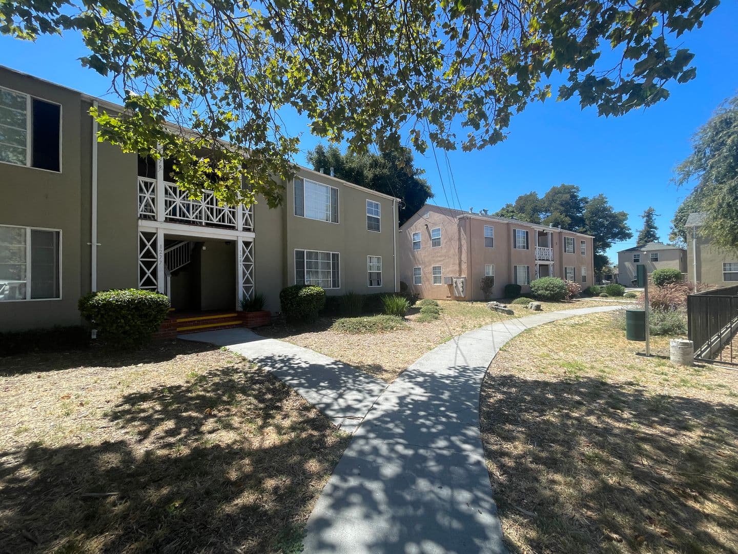 Oakland Apartment: 1256 99th Ave