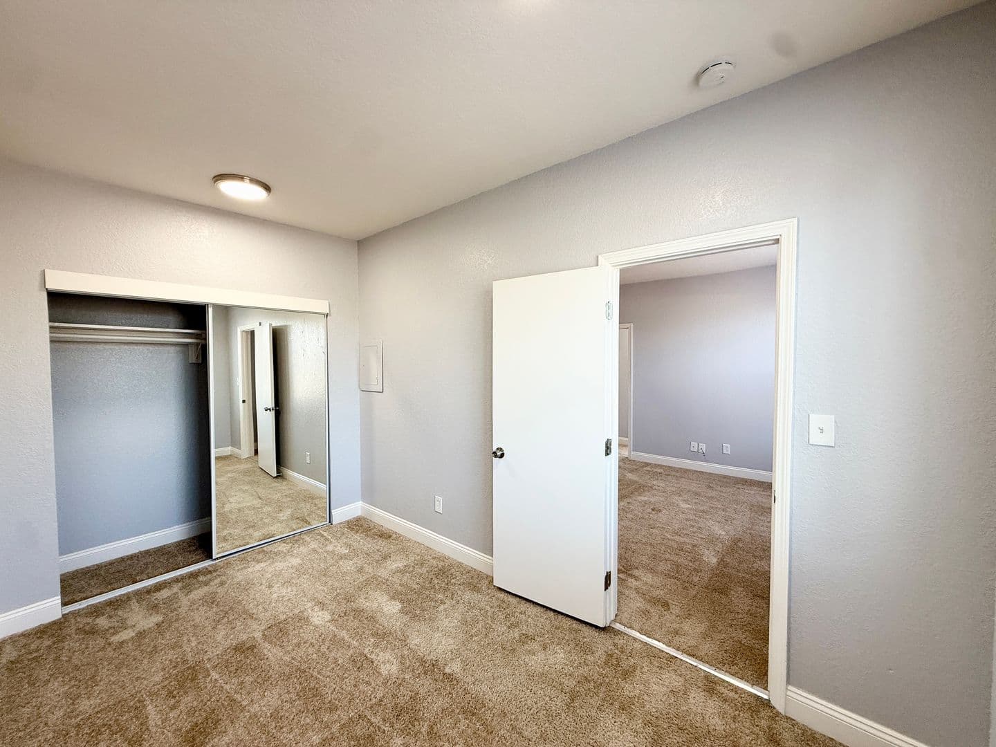 Oakland Apartment: 629 East 19th Street
