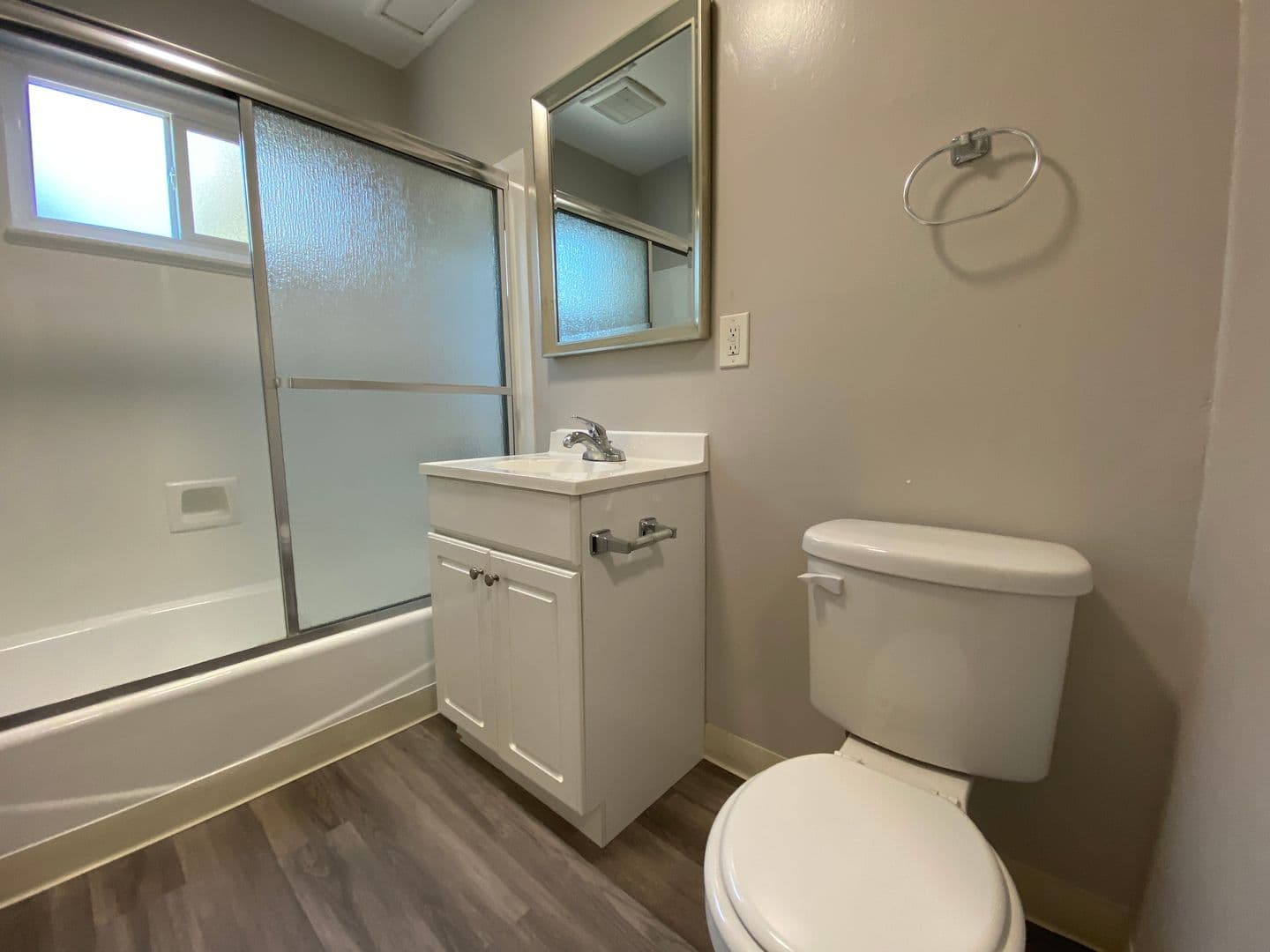 Castro Valley Apartment: 19972 Stanton Ave