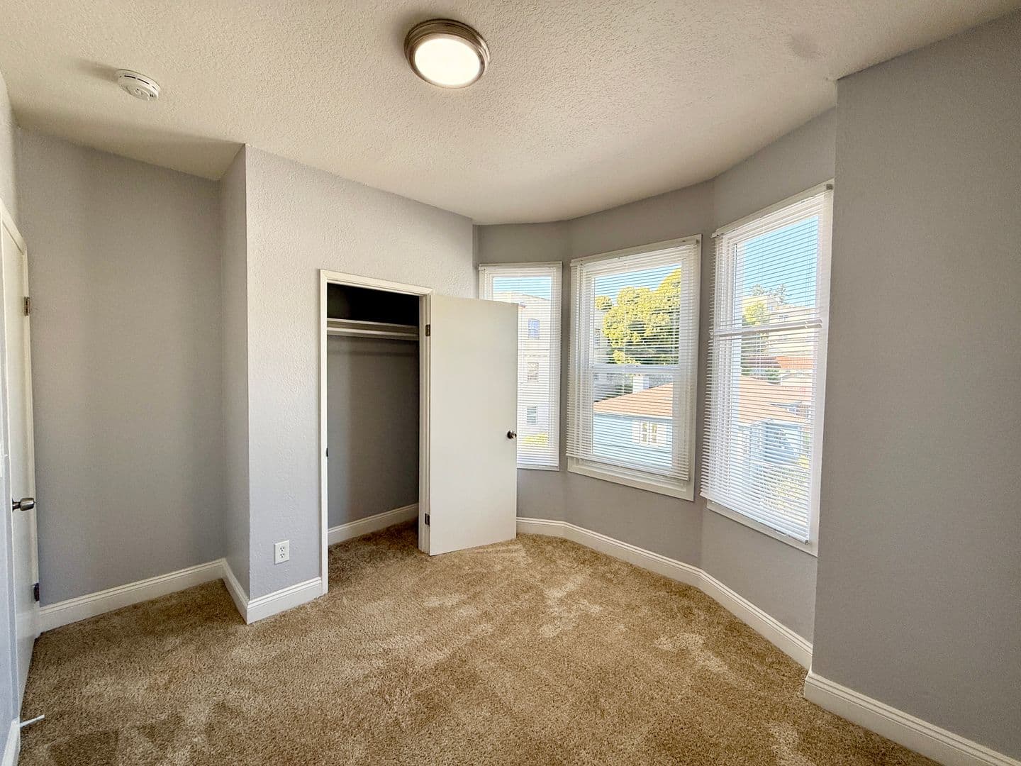 Oakland Apartment: 629 East 19th Street