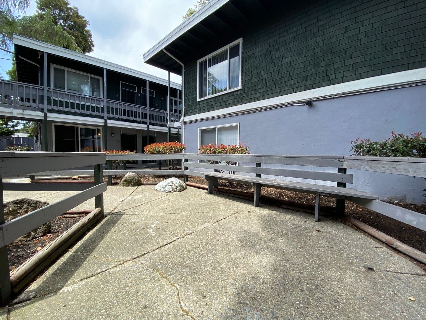 Oakland Apartment: 2530 35th Avenue