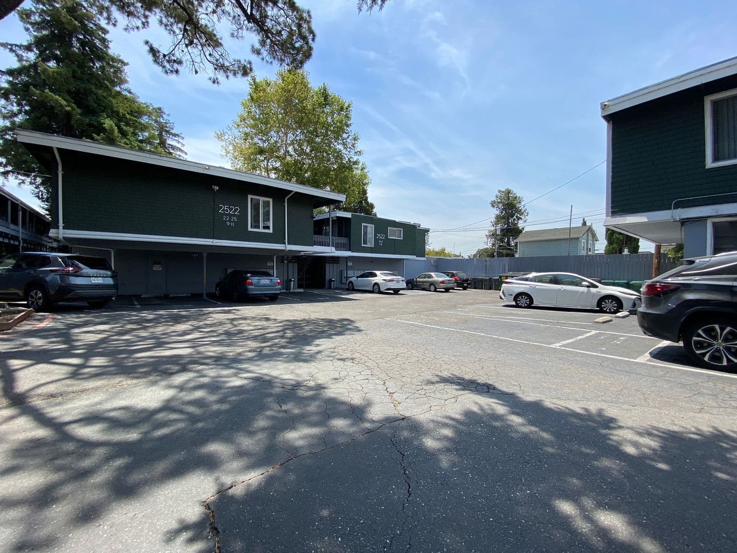 Oakland Apartment: 2530 35th Avenue